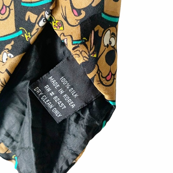 Cartoon Network Scooby Doo Silk Tie - Picture 5 of 5